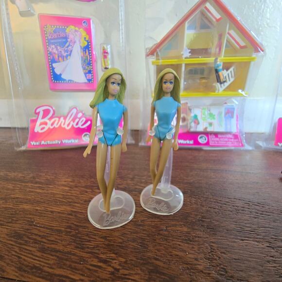 World's Smallest Toys Barbie Bundle Dream House Malibu & Cowgirl Barbie Case - Picture 6 of 9